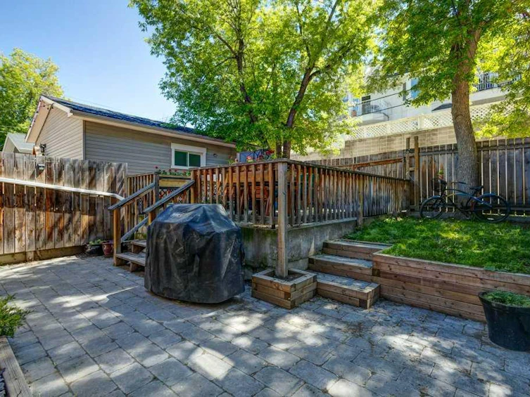 915 18 Avenue SW, Calgary, AB, T2T 0H2 - 28