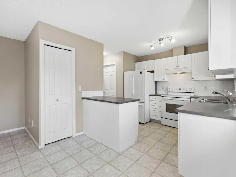 55 Citadel Point NW, Calgary, AB, T3G 5L2 - 7