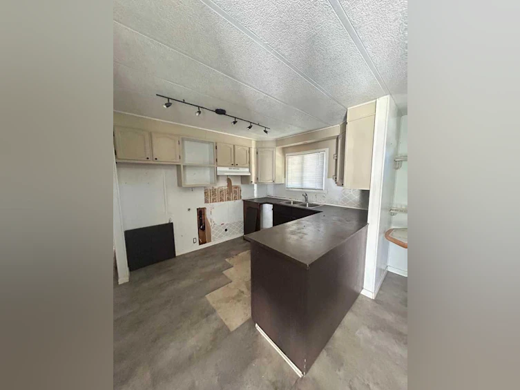20-6724 17 Avenue SE, Calgary, AB, T2A 0W5 - 3