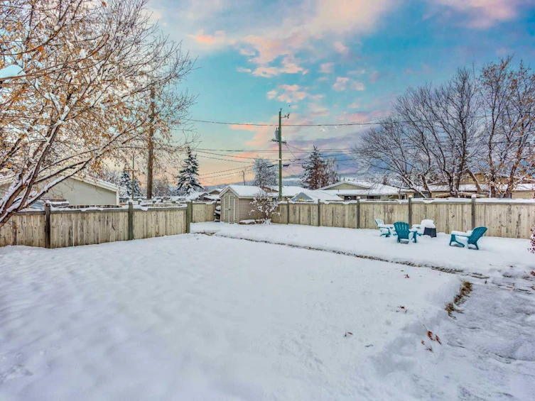 2004 52 Street NW, Calgary, AB, T3B 1C4 - 20