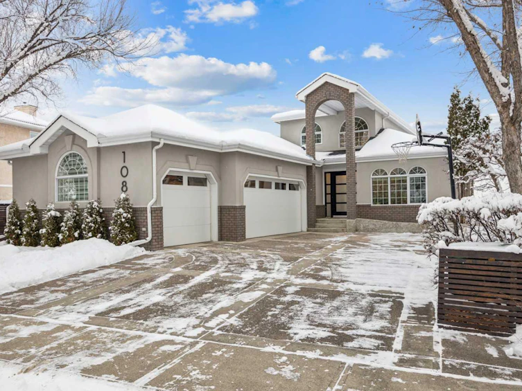 108 Patterson Drive SW, Calgary, AB, T3H 3B2