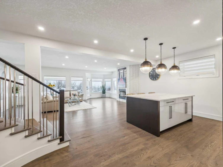 108 Patterson Drive SW, Calgary, AB, T3H 3B2 - 4