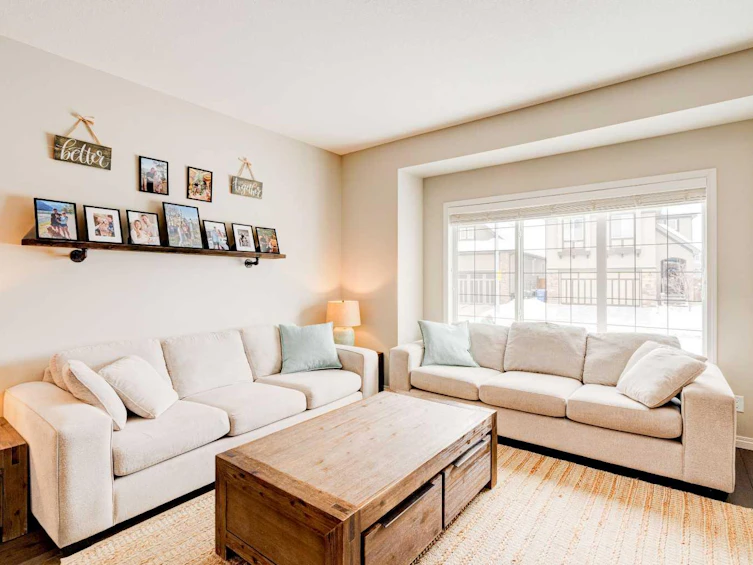 17 Marquis Heights SE, Calgary, AB, T3M 1X6 - 8