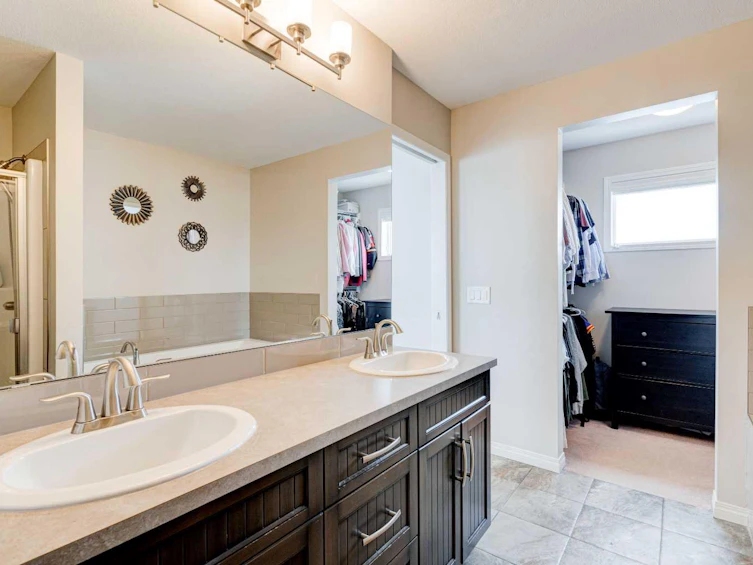 17 Marquis Heights SE, Calgary, AB, T3M 1X6 - 30
