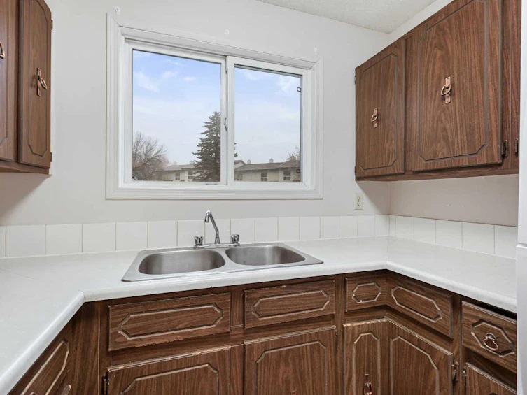 75-32 Whitnel Court NE, Calgary, AB, T1Y 5E3 - 11