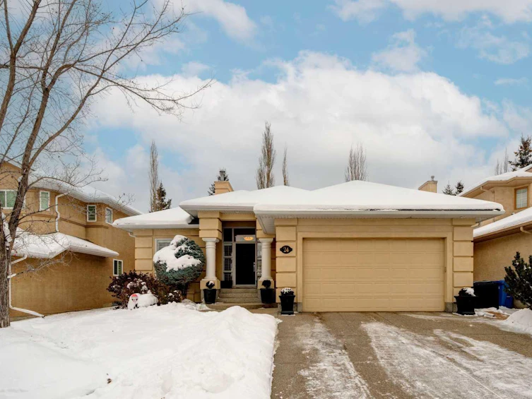 24 Schiller Crescent NW, Calgary, AB, T3L 1W7