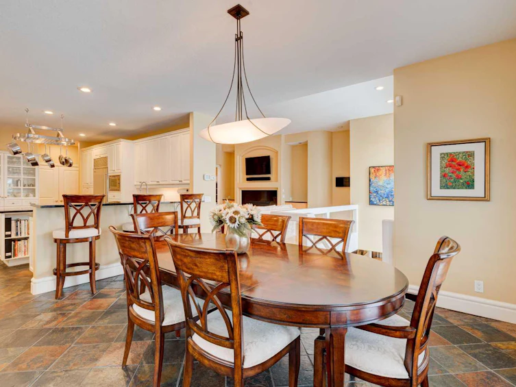 24 Schiller Crescent NW, Calgary, AB, T3L 1W7 - 8