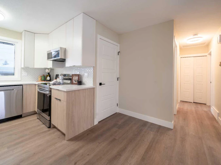 2111 Vista Crescent NE, Calgary, AB, T2E 6H9 - 11
