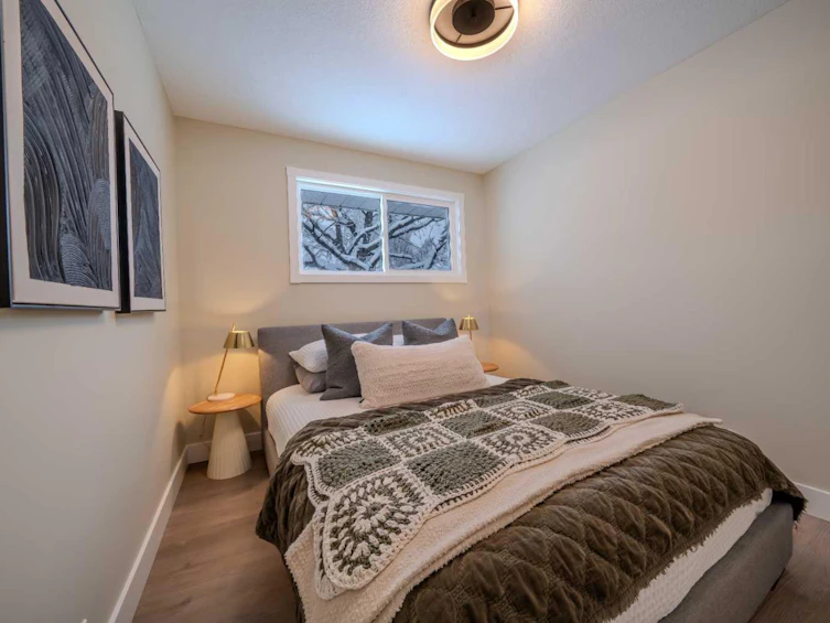 2111 Vista Crescent NE, Calgary, AB, T2E 6H9 - 18