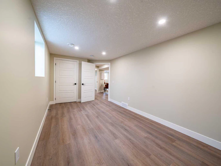 2111 Vista Crescent NE, Calgary, AB, T2E 6H9 - 28