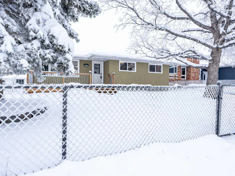 2111 Vista Crescent NE, Calgary, AB, T2E 6H9 - 37