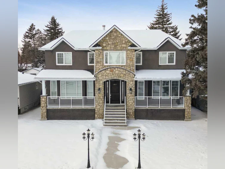 123 Hillgrove Crescent SW, Calgary, AB, T2V 0Y1 - 2