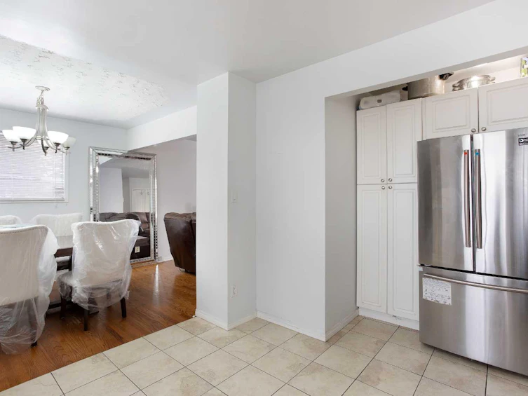 2040 47 Street SE, Calgary, AB, T2B 1L3 - 7