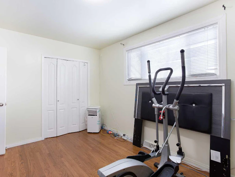 2040 47 Street SE, Calgary, AB, T2B 1L3 - 11