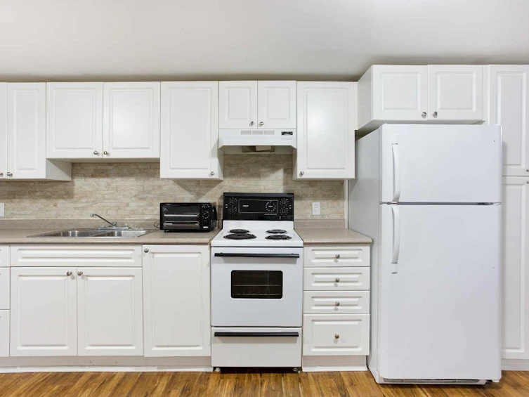2040 47 Street SE, Calgary, AB, T2B 1L3 - 16