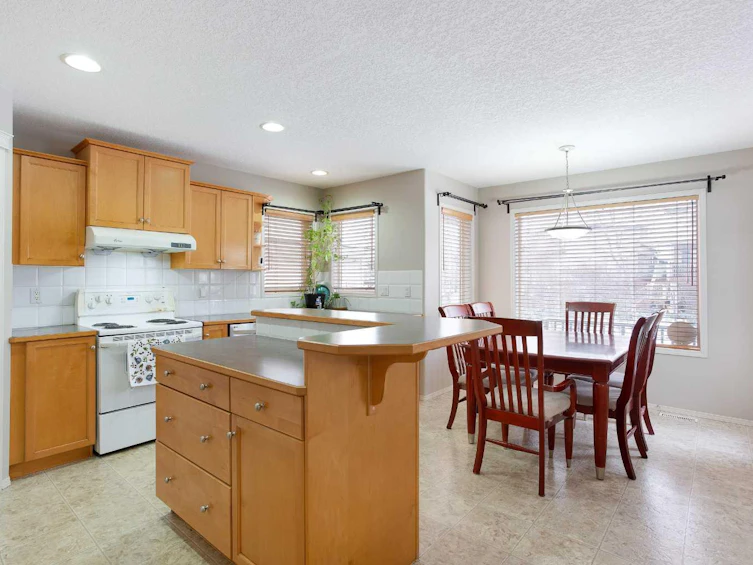209 Douglas Glen Boulevard SE, Calgary, AB, T2Z 3Y4 - 6
