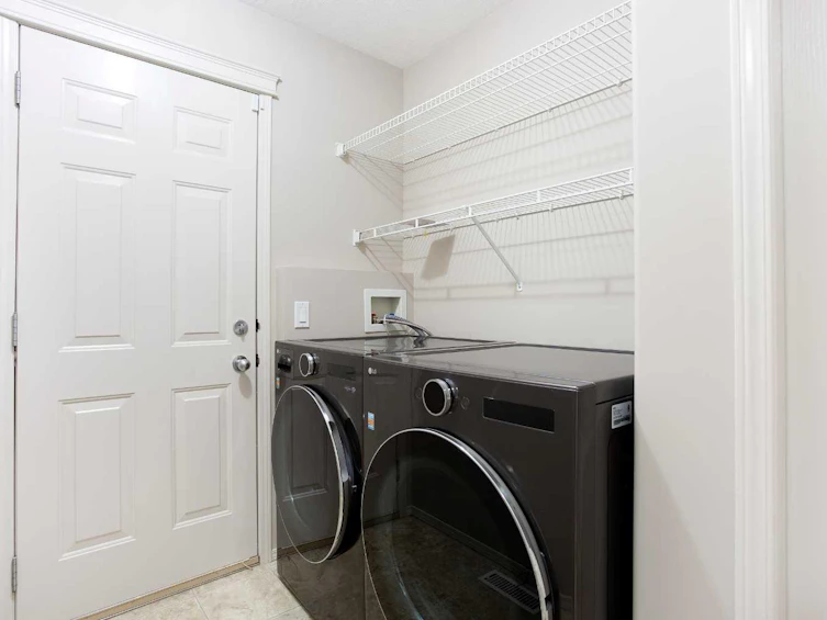 209 Douglas Glen Boulevard SE, Calgary, AB, T2Z 3Y4 - 13