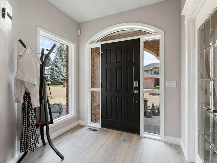 145 Candle Place SW, Calgary, AB, T2W 5R8 - 3