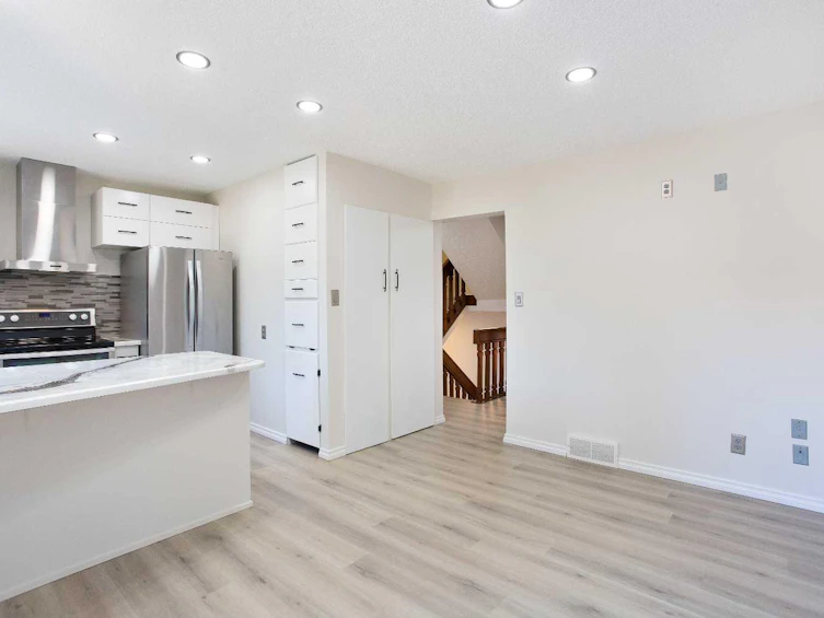 22-10030 Oakmoor Way SW, Calgary, AB, T2V 4S8 - 17
