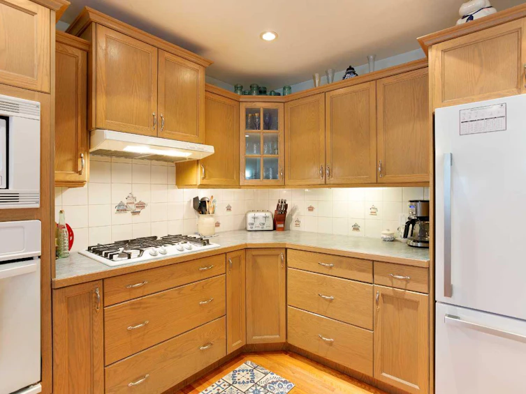 73 Langton Drive SW, Calgary, AB, T3E 5G1 - 8