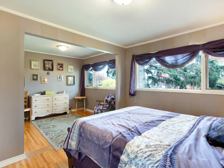 73 Langton Drive SW, Calgary, AB, T3E 5G1 - 10