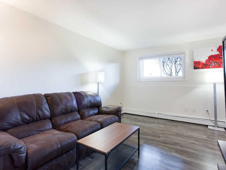 301-11620 Elbow Drive SW, Calgary, AB, T3W 3L6 - 4