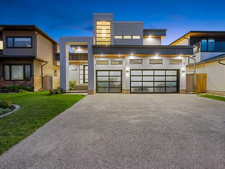 102 Malibou Road SW, Calgary, AB, T2V 2A4 - 13