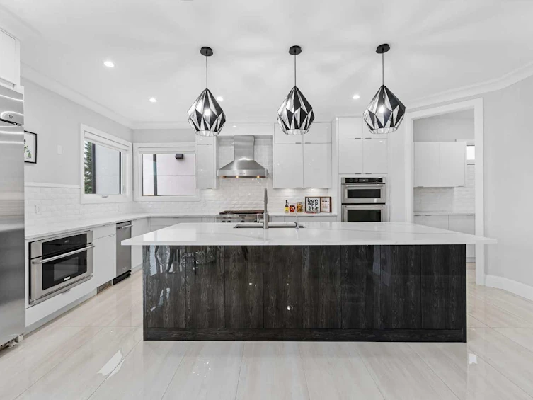 102 Malibou Road SW, Calgary, AB, T2V 2A4 - 21