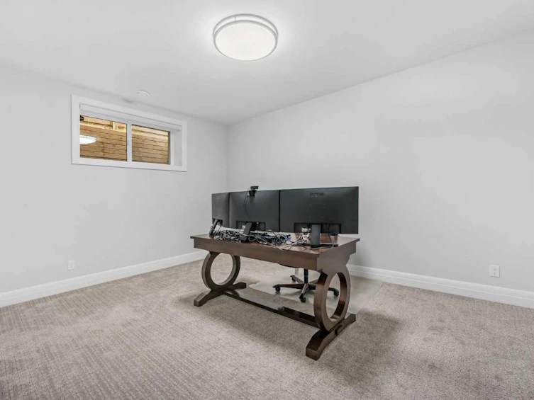 102 Malibou Road SW, Calgary, AB, T2V 2A4 - 42