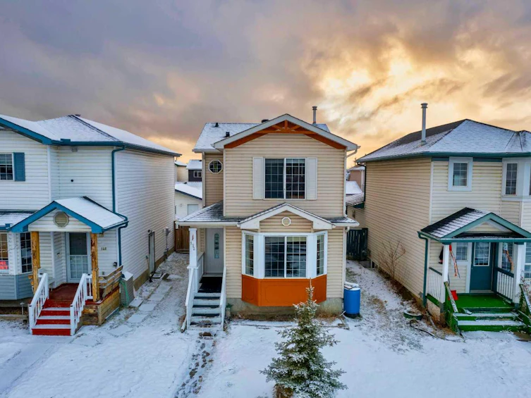 152 Martin Crossing Crescent NE, Calgary, AB, T3J 3S8 - 2