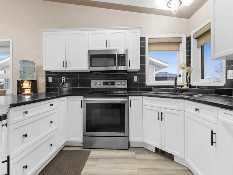 13 Keast Way, Red Deer, AB, T4P 3Z3 - 13