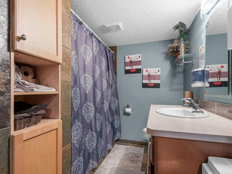 13 Keast Way, Red Deer, AB, T4P 3Z3 - 22