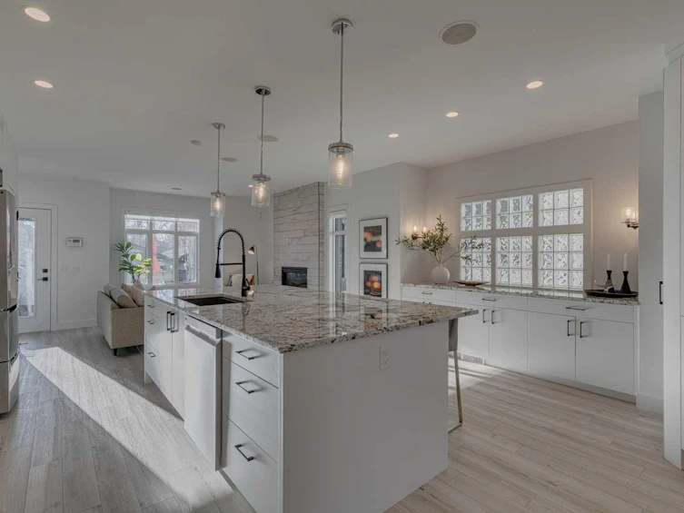 2045 49 Avenue SW, Calgary, AB, T2T 2V5 - 7