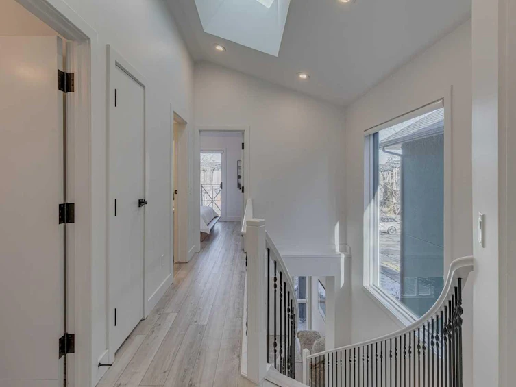 2045 49 Avenue SW, Calgary, AB, T2T 2V5 - 20