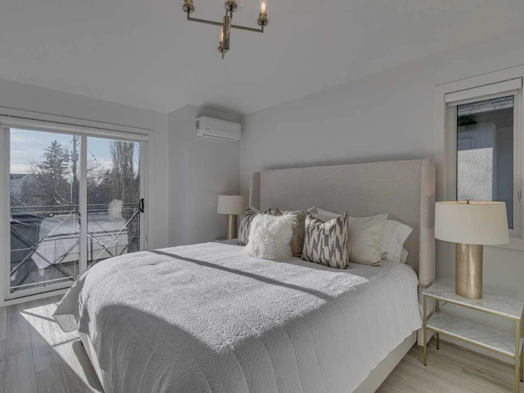 2045 49 Avenue SW, Calgary, AB, T2T 2V5 - 21
