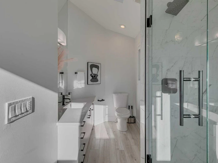 2045 49 Avenue SW, Calgary, AB, T2T 2V5 - 26