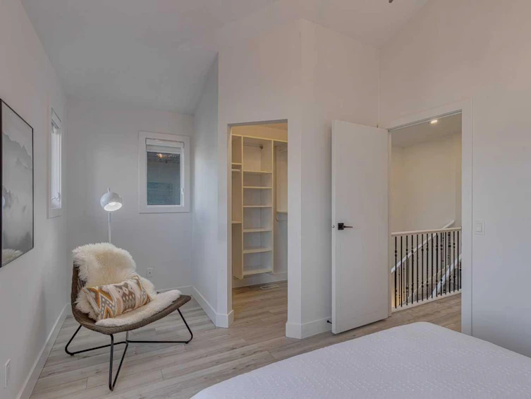 2045 49 Avenue SW, Calgary, AB, T2T 2V5 - 30