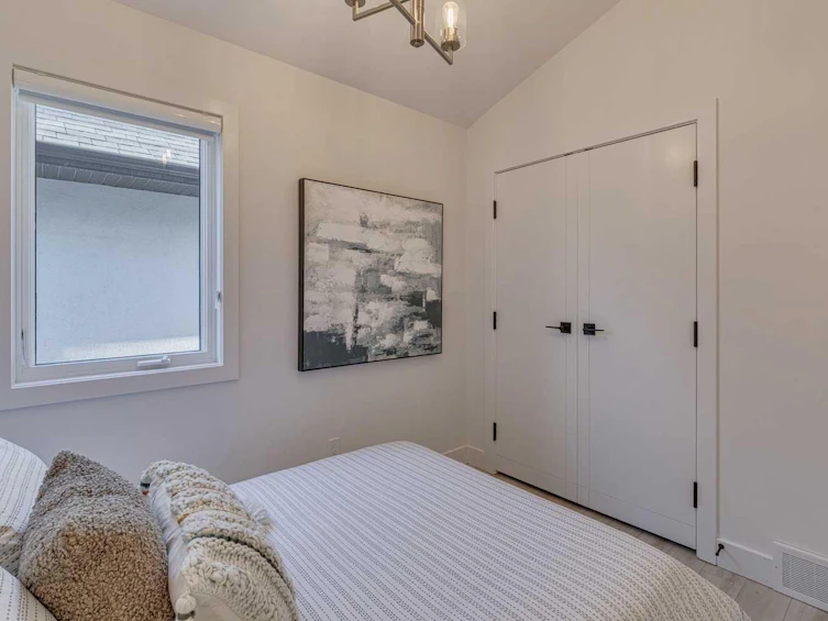 2045 49 Avenue SW, Calgary, AB, T2T 2V5 - 33