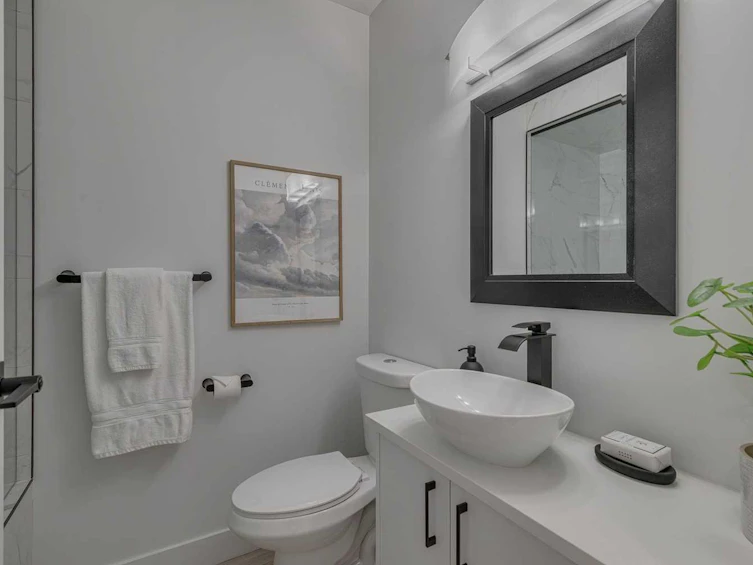 2045 49 Avenue SW, Calgary, AB, T2T 2V5 - 35