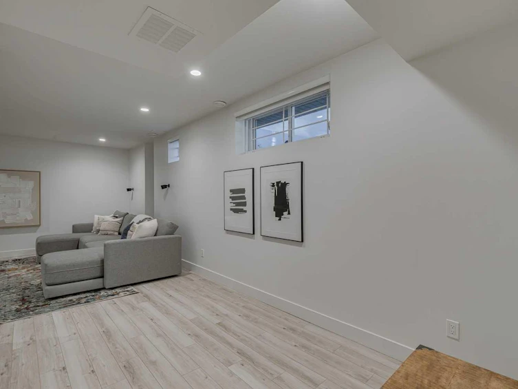 2045 49 Avenue SW, Calgary, AB, T2T 2V5 - 38