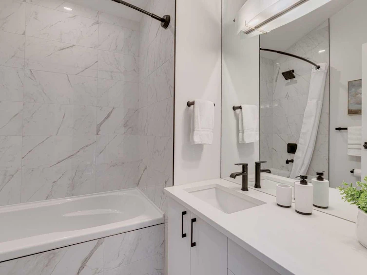 2045 49 Avenue SW, Calgary, AB, T2T 2V5 - 40
