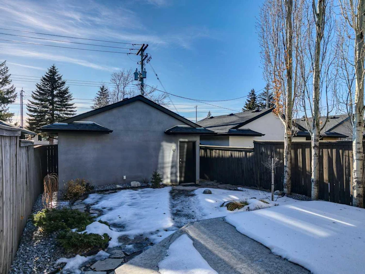 2045 49 Avenue SW, Calgary, AB, T2T 2V5 - 41