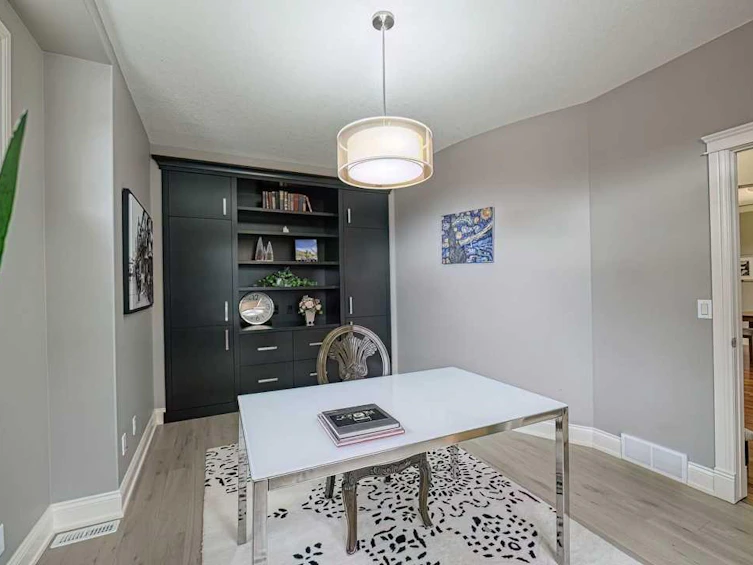 3257 81 Street SW, Calgary, AB, T3H 5N2 - 9