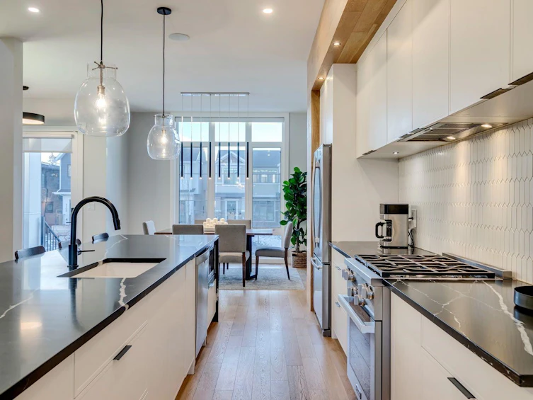 4511 16a Street SW, Calgary, AB, T2T 4L8 - 8