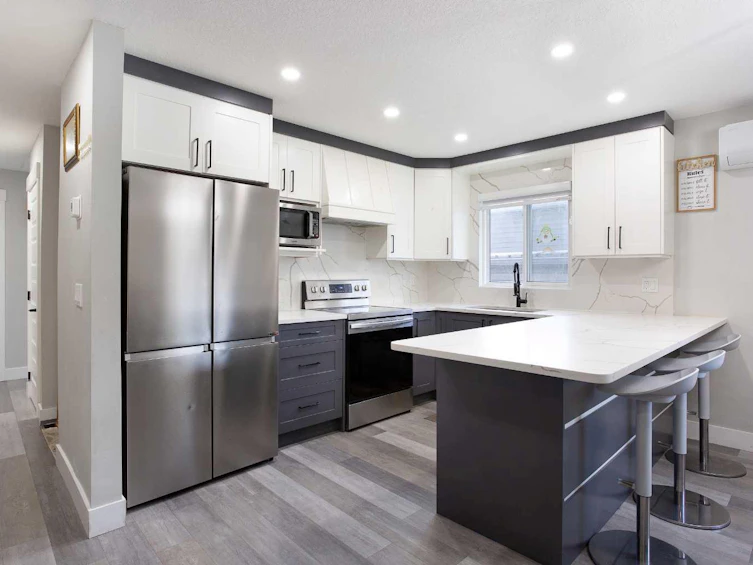 32 Doverview Place SE, Calgary, AB, T2B 1Z5