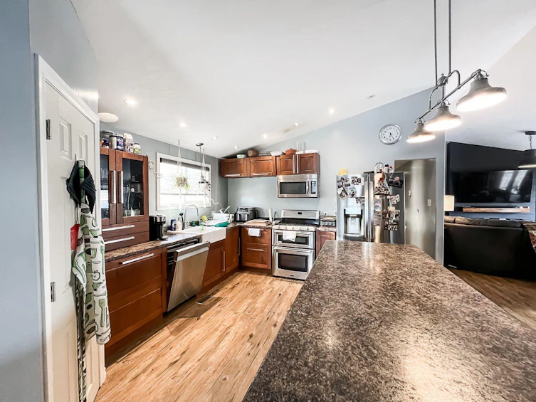 5112 52 Street, Smoky River M.D., AB, T0H 1S0 - 5