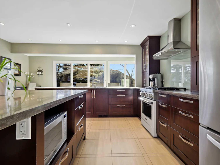 127 Varsity Estates Grove NW, Calgary, AB, T3B 4C8 - 5