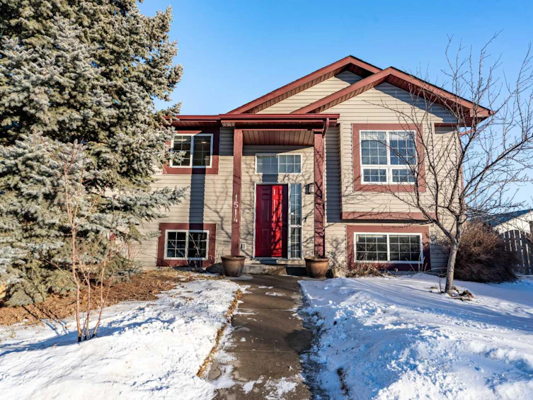 1514 Strathcona Close, Strathmore, AB, T1P 1T2