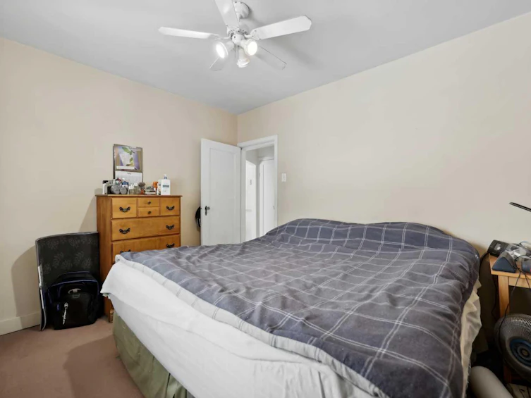 612 12 Avenue NE, Calgary, AB, T2E 1B1 - 10
