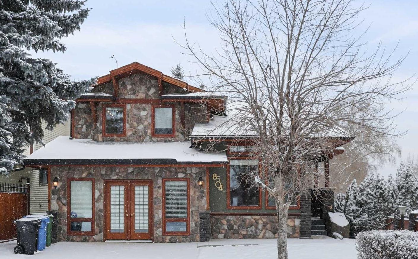 8504 Hawkford Gate NW, Calgary, AB, T3G 2Y2